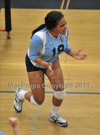 Thumbnail 3 in La Salle vs. St. Lucy's (CIF SS D2AA Final) photogallery.