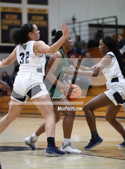 Thumbnail 2 in Marietta vs. Wesleyan photogallery.