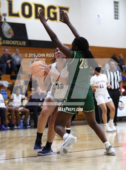 Thumbnail 2 in Marietta vs. Wesleyan photogallery.