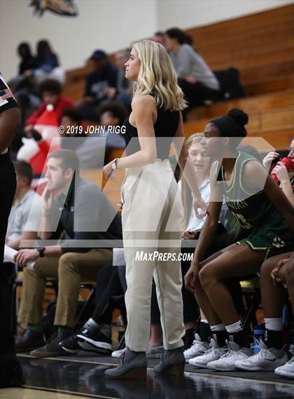 Thumbnail 3 in Marietta vs. Wesleyan photogallery.