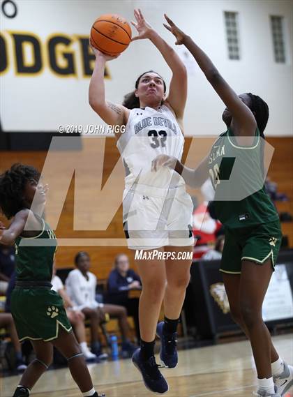 Thumbnail 2 in Marietta vs. Wesleyan photogallery.