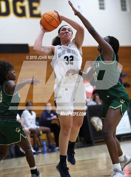 Thumbnail 1 in Marietta vs. Wesleyan photogallery.