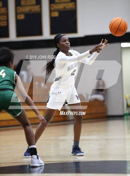 Thumbnail 2 in Marietta vs. Wesleyan photogallery.