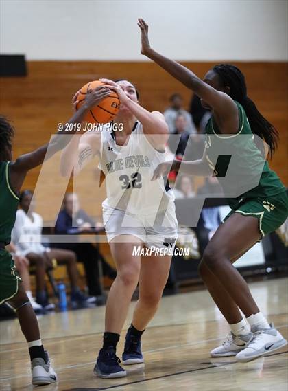 Thumbnail 2 in Marietta vs. Wesleyan photogallery.