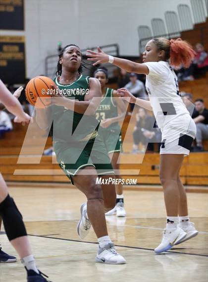 Thumbnail 1 in Marietta vs. Wesleyan photogallery.