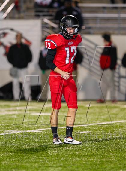 Thumbnail 3 in Argyle vs. Krum (UIL 3A D2 Bi-District Playoff) photogallery.