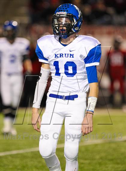 Thumbnail 3 in Argyle vs. Krum (UIL 3A D2 Bi-District Playoff) photogallery.