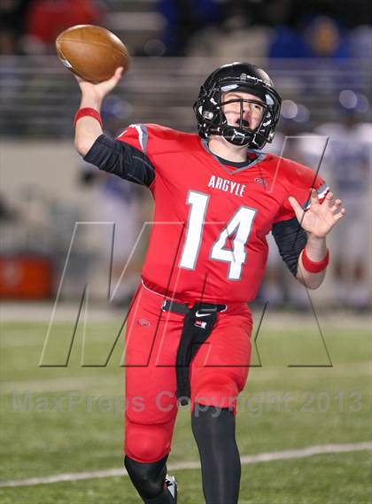 Thumbnail 3 in Argyle vs. Krum (UIL 3A D2 Bi-District Playoff) photogallery.