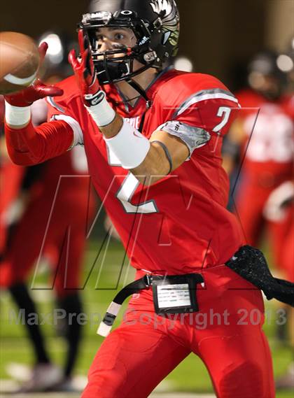 Thumbnail 3 in Argyle vs. Krum (UIL 3A D2 Bi-District Playoff) photogallery.