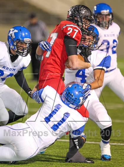 Thumbnail 2 in Argyle vs. Krum (UIL 3A D2 Bi-District Playoff) photogallery.