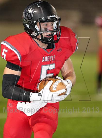 Thumbnail 2 in Argyle vs. Krum (UIL 3A D2 Bi-District Playoff) photogallery.