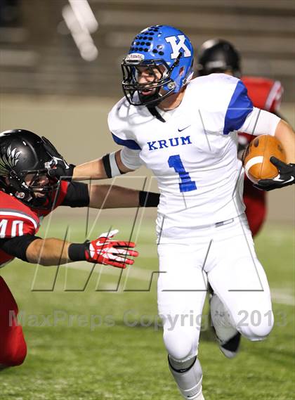 Thumbnail 3 in Argyle vs. Krum (UIL 3A D2 Bi-District Playoff) photogallery.