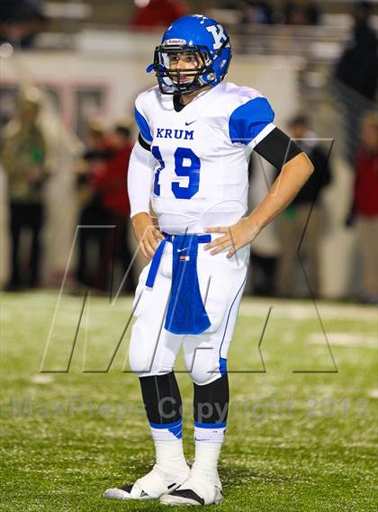Thumbnail 2 in Argyle vs. Krum (UIL 3A D2 Bi-District Playoff) photogallery.
