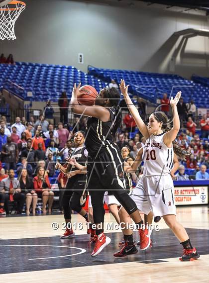 Thumbnail 2 in Russellville vs. Jonesboro (AAA 6A Final) photogallery.