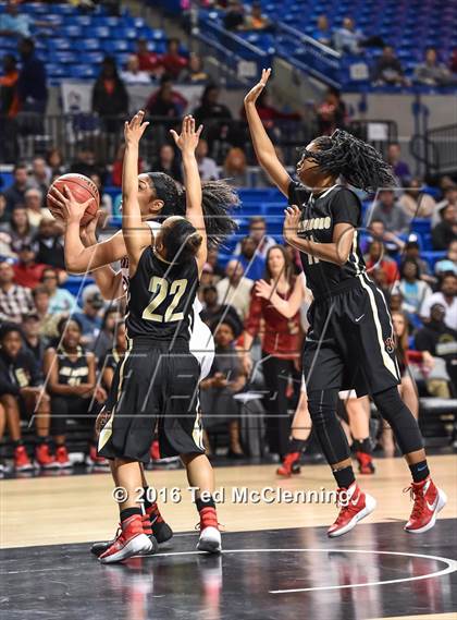 Thumbnail 2 in Russellville vs. Jonesboro (AAA 6A Final) photogallery.