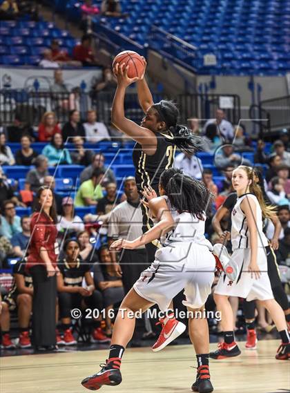 Thumbnail 2 in Russellville vs. Jonesboro (AAA 6A Final) photogallery.