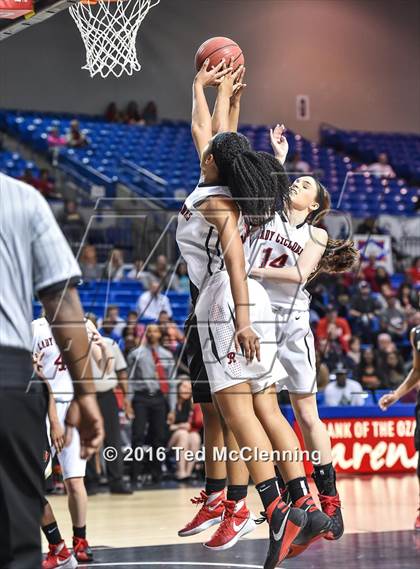 Thumbnail 1 in Russellville vs. Jonesboro (AAA 6A Final) photogallery.