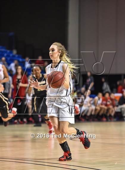 Thumbnail 2 in Russellville vs. Jonesboro (AAA 6A Final) photogallery.