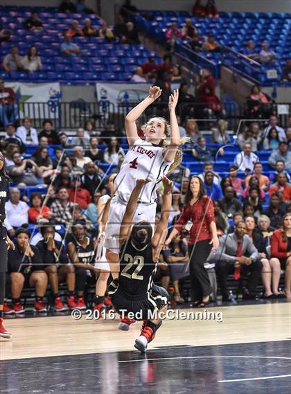 Thumbnail 2 in Russellville vs. Jonesboro (AAA 6A Final) photogallery.