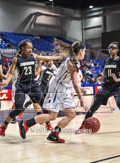 Thumbnail 1 in Russellville vs. Jonesboro (AAA 6A Final) photogallery.