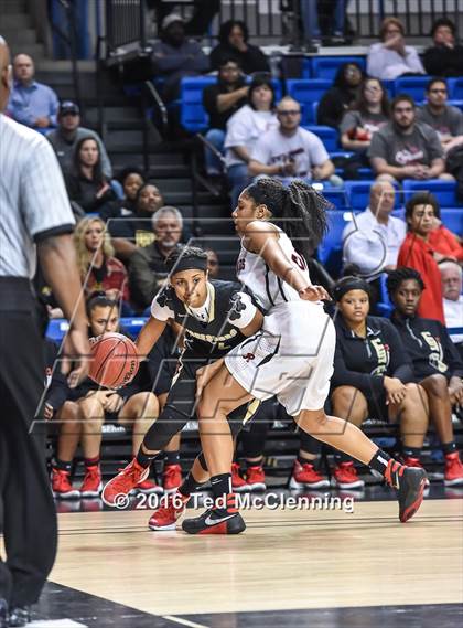 Thumbnail 3 in Russellville vs. Jonesboro (AAA 6A Final) photogallery.