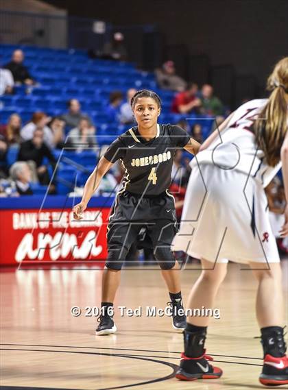 Thumbnail 3 in Russellville vs. Jonesboro (AAA 6A Final) photogallery.