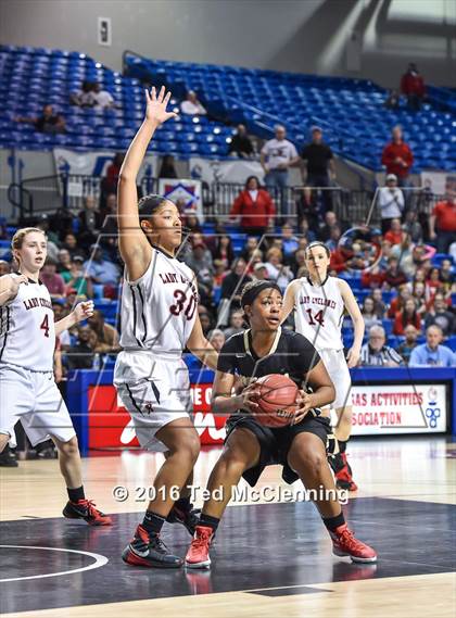 Thumbnail 2 in Russellville vs. Jonesboro (AAA 6A Final) photogallery.