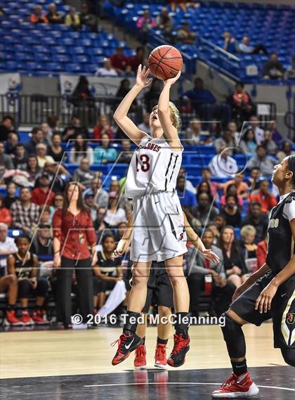 Thumbnail 1 in Russellville vs. Jonesboro (AAA 6A Final) photogallery.