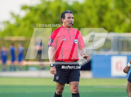 Thumbnail 2 in Seven Lakes vs Dripping Springs  (UIL 6A Soccer Final) photogallery.