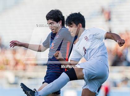 Thumbnail 3 in Seven Lakes vs Dripping Springs  (UIL 6A Soccer Final) photogallery.
