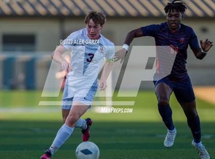 Thumbnail 2 in Seven Lakes vs Dripping Springs  (UIL 6A Soccer Final) photogallery.