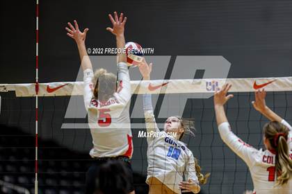 Thumbnail 3 in Columbus vs. Gunter (UIL 3A Semifinal) photogallery.