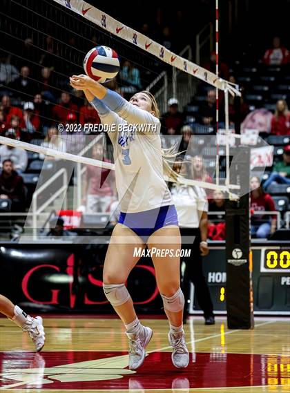 Thumbnail 1 in Columbus vs. Gunter (UIL 3A Semifinal) photogallery.