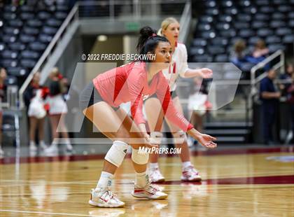 Thumbnail 1 in Columbus vs. Gunter (UIL 3A Semifinal) photogallery.