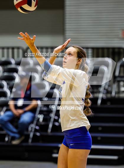 Thumbnail 3 in Columbus vs. Gunter (UIL 3A Semifinal) photogallery.