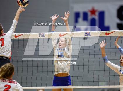 Thumbnail 2 in Columbus vs. Gunter (UIL 3A Semifinal) photogallery.