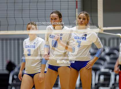 Thumbnail 1 in Columbus vs. Gunter (UIL 3A Semifinal) photogallery.