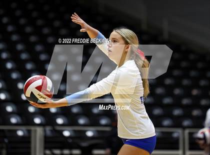 Thumbnail 3 in Columbus vs. Gunter (UIL 3A Semifinal) photogallery.