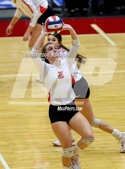 Thumbnail 2 in Columbus vs. Gunter (UIL 3A Semifinal) photogallery.