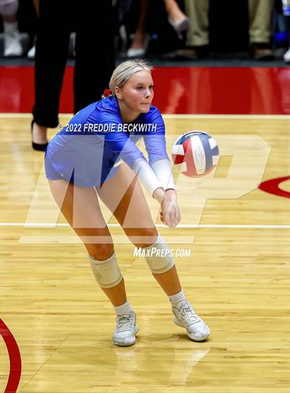 Thumbnail 1 in Columbus vs. Gunter (UIL 3A Semifinal) photogallery.