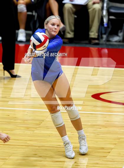 Thumbnail 1 in Columbus vs. Gunter (UIL 3A Semifinal) photogallery.