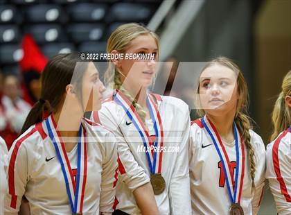 Thumbnail 2 in Columbus vs. Gunter (UIL 3A Semifinal) photogallery.