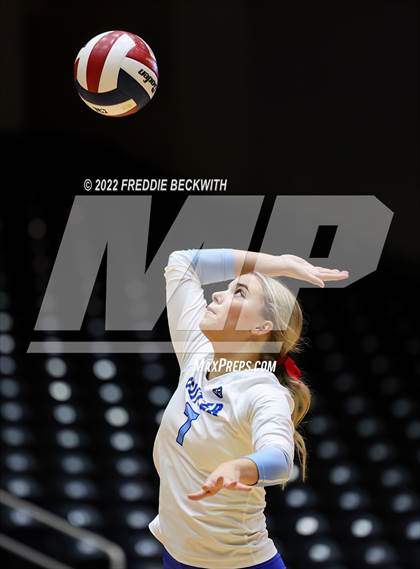 Thumbnail 3 in Columbus vs. Gunter (UIL 3A Semifinal) photogallery.