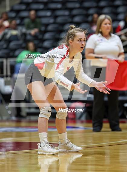 Thumbnail 2 in Columbus vs. Gunter (UIL 3A Semifinal) photogallery.
