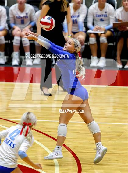 Thumbnail 3 in Columbus vs. Gunter (UIL 3A Semifinal) photogallery.