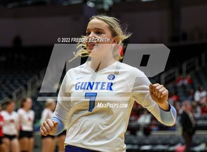 Thumbnail 1 in Columbus vs. Gunter (UIL 3A Semifinal) photogallery.