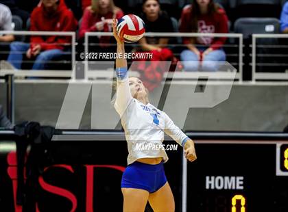 Thumbnail 1 in Columbus vs. Gunter (UIL 3A Semifinal) photogallery.