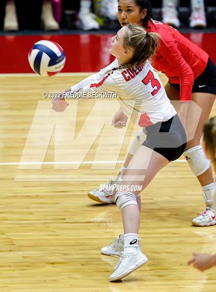Thumbnail 1 in Columbus vs. Gunter (UIL 3A Semifinal) photogallery.