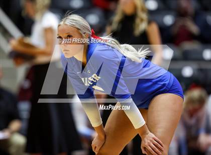 Thumbnail 2 in Columbus vs. Gunter (UIL 3A Semifinal) photogallery.