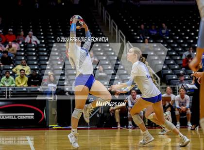 Thumbnail 3 in Columbus vs. Gunter (UIL 3A Semifinal) photogallery.